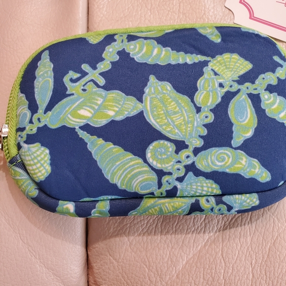 Lilly Pulitzer tech case - Picture 4 of 5